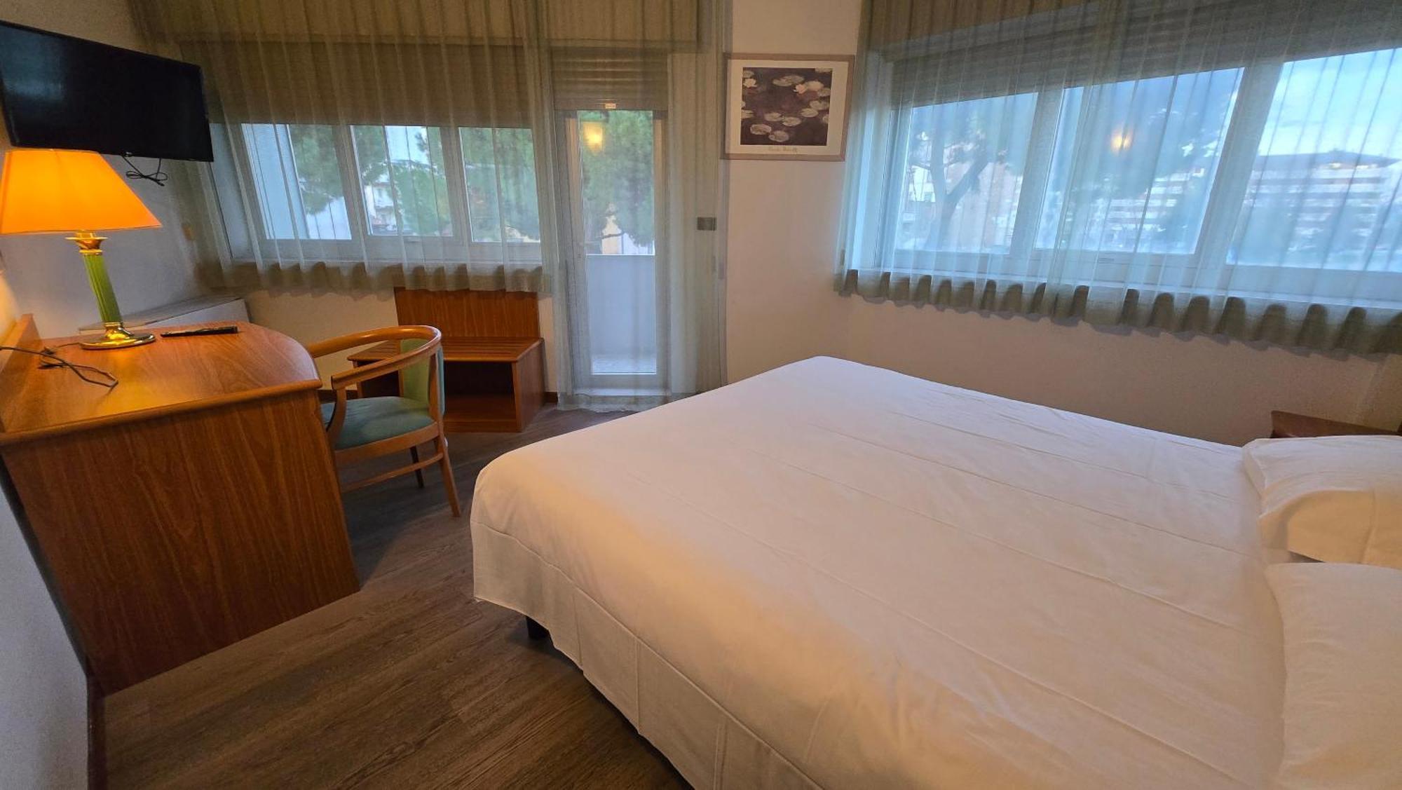 Hotel Cristallo Udine Kültér fotó